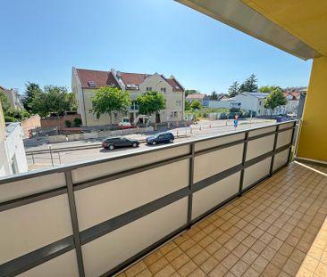 Korneuburg – renovierte 3-Zimmer-Wohnung mit Loggia im Zentrum – 90... - Photo 1