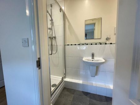 3 bedroom terraced house to rent - Photo 2