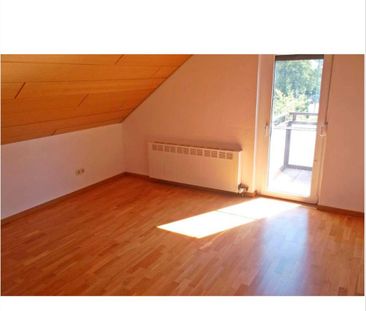 2-Zi.-Wohnung mit Balkon, Spitzboden zusätzlich, 54 m² - Photo 1