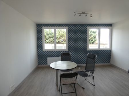 Location Appartement 3 pièces 56m² Y 80190 - Photo 2