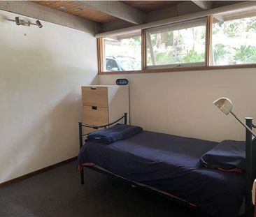 3 Bedroom home with Office/ 4th Bedroom in Quiet Location! - Photo 3