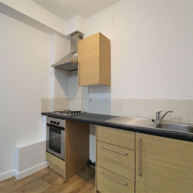 1 Bedroom Apartment To Let - Photo 1