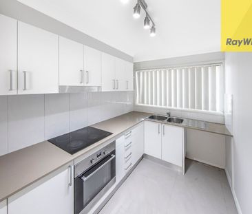 2 Bedroom Townhouse Situated in a Quiet Location - Photo 4