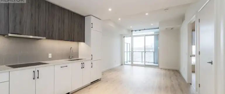 505 - 741 KING STREET W | 505 - 741 KING STREET W, Kitchener - Photo 1