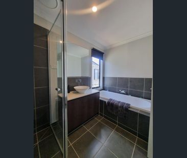 9 Medoc Boulevard, Deanside, Vic 3336 - Photo 4