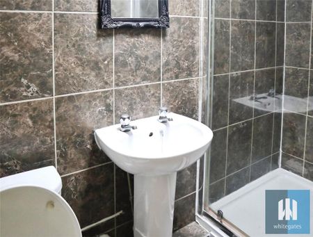 1 bedroom in a house share to rent - Photo 5