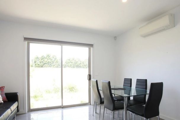 4 Pomeranian Lane, Hallam. - Photo 1