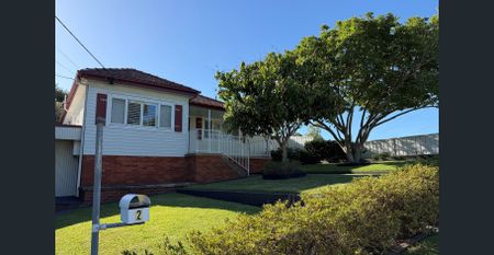 Well Maintained Three Bedroom Home - Photo 3