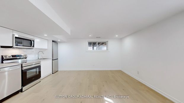 For Lease - 118 Clifton Avenue Unit# Basement 2, Toronto, Ontario - Photo 1