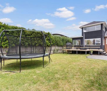 Beautifully Presented Home in The Bays - Photo 4