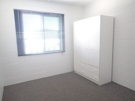 Tidy One Bedroom Unit In North Mackay - Photo 2