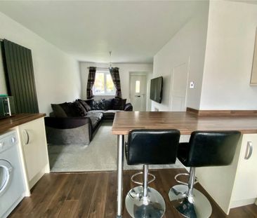 2 bedroom end of terrace house to rent - Photo 3