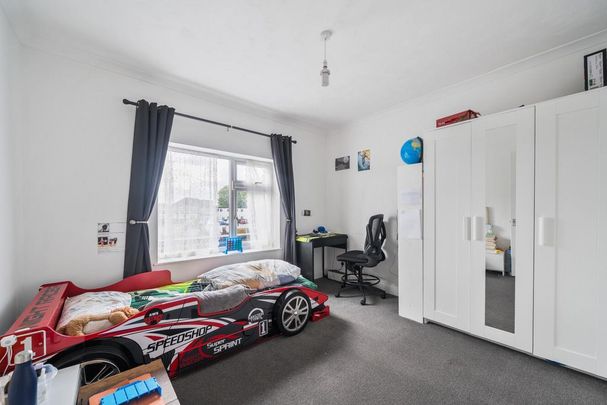 4 bedroom detached house to rent - Photo 1