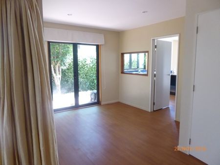 TOWNHOUSE - 4 BEDROOMS - MISSION BAY - Photo 2