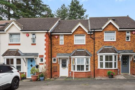 2 bedroom semi-detached house to rent - Photo 2