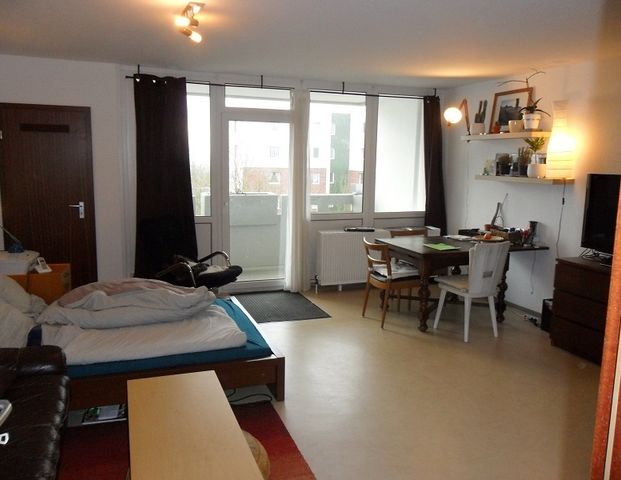 Komfortables Single-Apartment mit Aufzug und schöner Loggia! - Photo 1