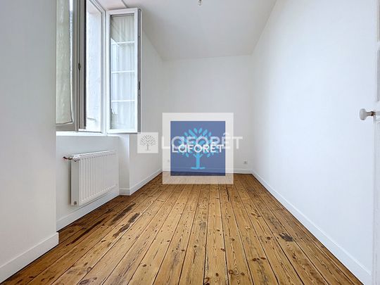 Maison T5 près de SAINT JEAN D ANGELY à louer - Photo 1