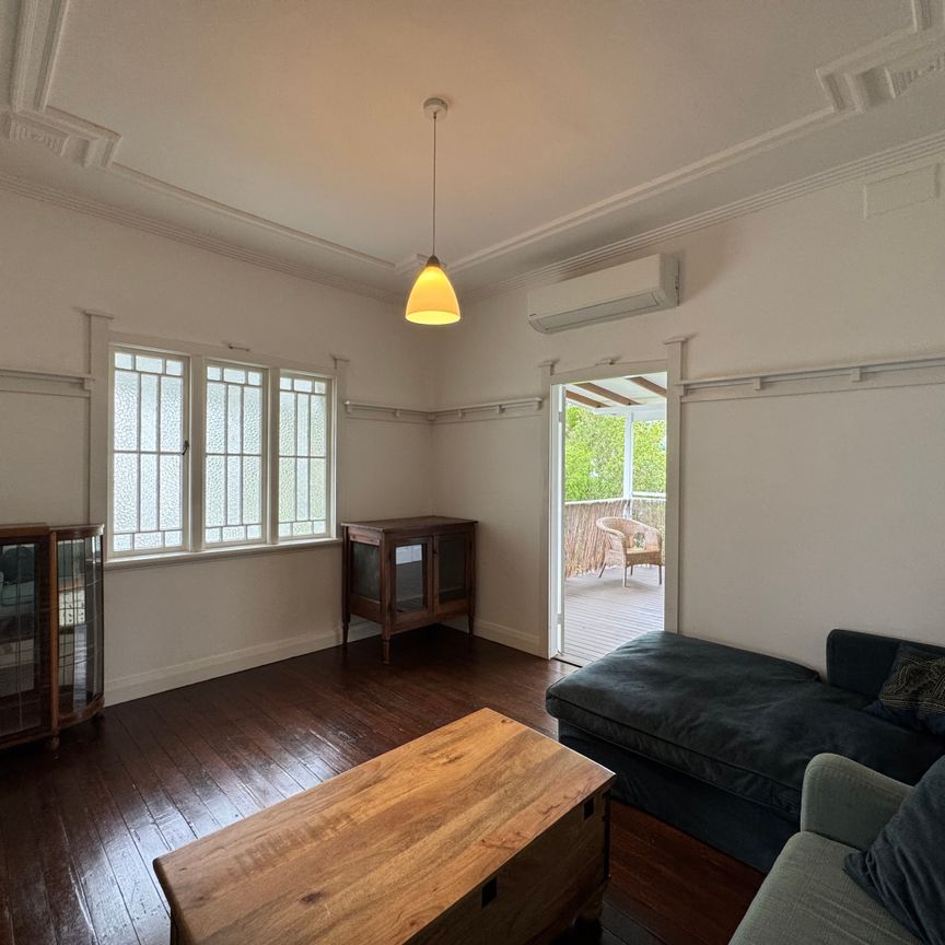 17 Avondale Avenue, East Lismore NSW 2480 - House For Rent | Domain - Photo 1