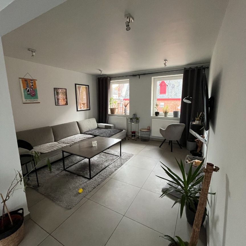 Instapklaar duplexappartement met 3 slaapkamers! - Foto 1