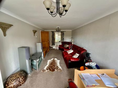 4 bedroom property to rent - Photo 3