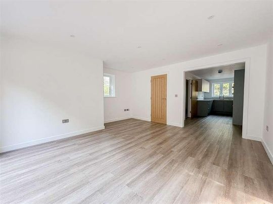 Battle Road, St Leonards, TN37 - Photo 1