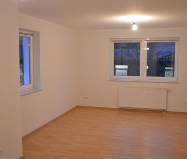 Kleine 2-Zimmer-Wohnung mit Aufzug und Balkon inmitten der Innenstadt! - Photo 3