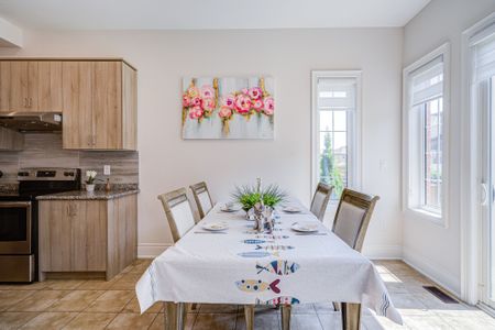 For Lease - 3178 Buttonbush Trail, Oakville, Ontario - Photo 5