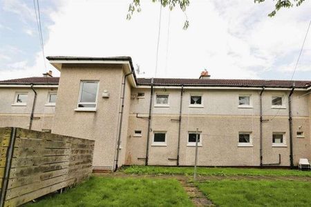 Stoneside Square, Glasgow, G43 - Photo 2