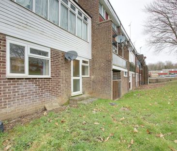 Wensleydale, Hemel Hempstead - Photo 1