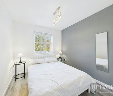 Flat to rent on - Photo 4