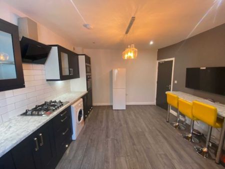 Alpha Street West, Salford - Photo 5