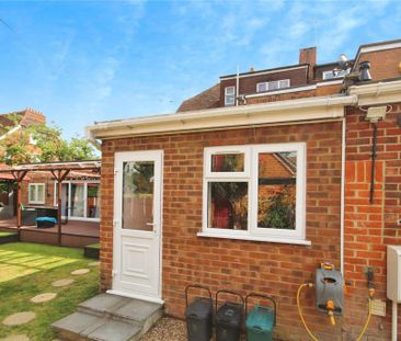 Maisonette to rent - Photo 6