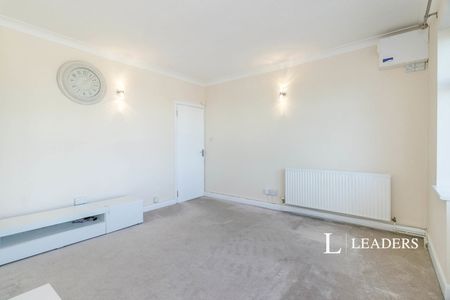 2 bedroom apartment to rent Weihurst Court, Carshalton Road, Sutton, SM1 - Photo 2