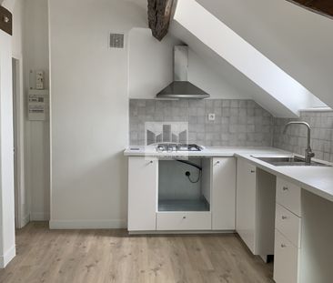 Location Appartement 2 pièces 39m² PARIS 15ème - Photo 3