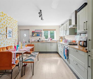 2 bedroom terraced house to rent - Photo 4