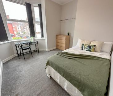 5 bedroom house to rent - Photo 1