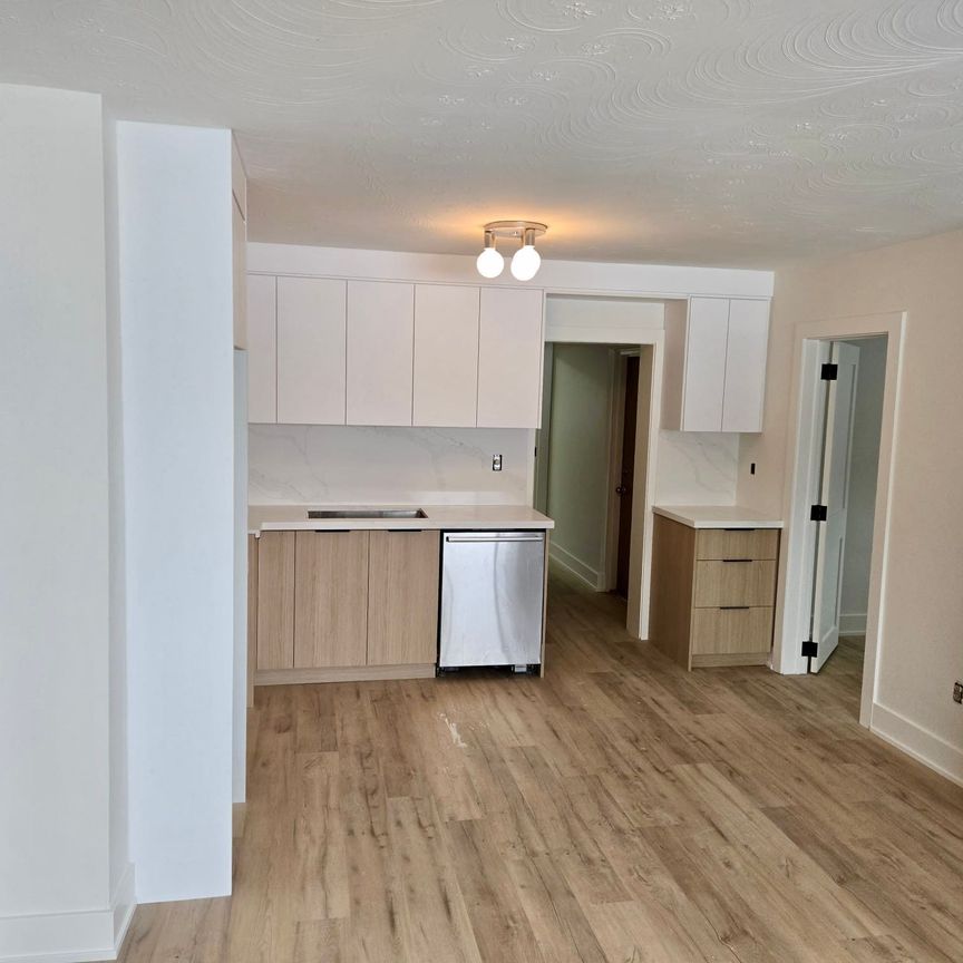 For Lease - 52 Peter Street Unit# 1, Mississauga, Ontario - Photo 1