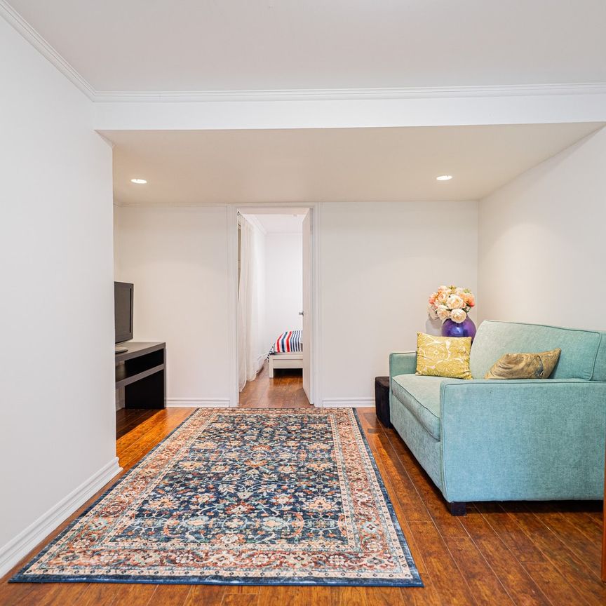 9805A Rue Jeannette - Photo 1