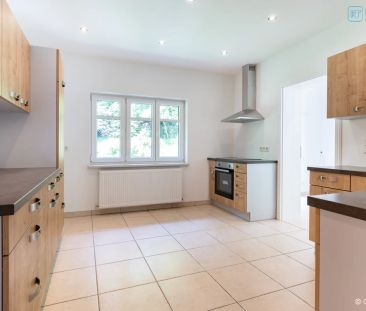 HELLE UND GROSSZÜGIGE 4 ZIMMERWOHNUNG IN IDYLLISCHER LAGE MIT GARTE... - Foto 5