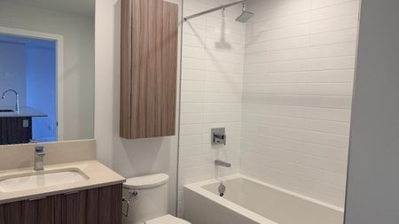 For Lease - 4130 Parkside Village Drive Unit# 3102, Mississauga, Ontario - Photo 3