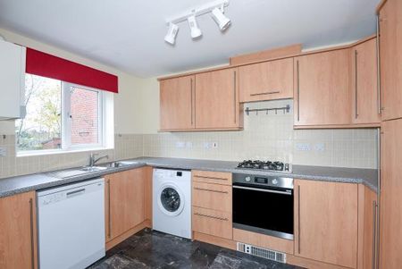 3 bedroom end of terrace house to rent - Photo 5