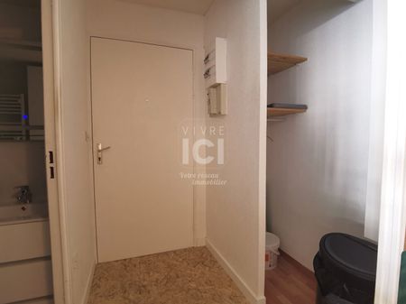 Appartement St Nazaire - plein centre ville -1 pièce(s) 29.75 m2 + balcon - Photo 3