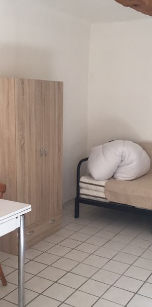 Studio - Aix-En-Provence (13100) - 27.37 m² - - Photo 1