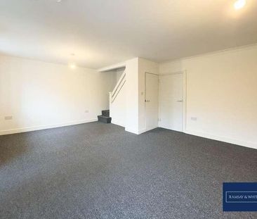 Commercial Street, Mountain Ash, CF45 - Photo 2