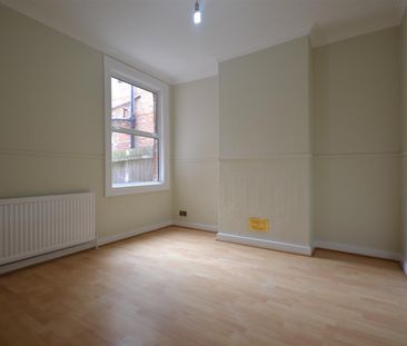 Winns Avenue, Walthamstow, London - Photo 4