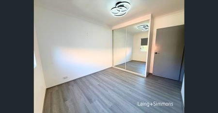 Comfortable and modern two-bedroom home - Photo 3