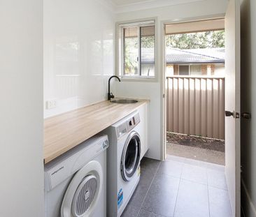 Beautifully Renovated Villa – Packed with Features! - Photo 1