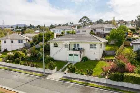 Timeless Charm With River Views - Photo 3