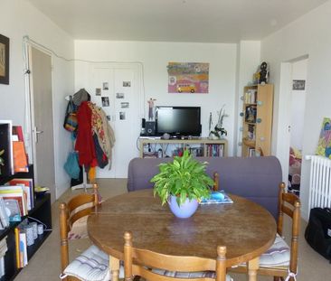 Location Appartement 3 pièces 51m² - Photo 2