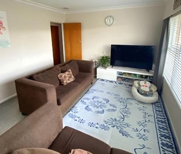 Lovely 2 Bedroom unit in Hamilton East - Photo 5